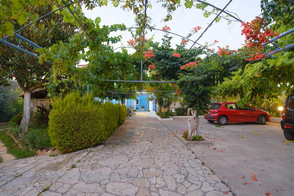 Dimitra Apartment Hotel Skafidia Exterior foto